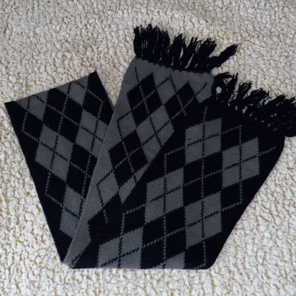 Men's Scarf   - Picture 1 of 3